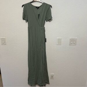Lulus new with tags green maxi wrap dress size S